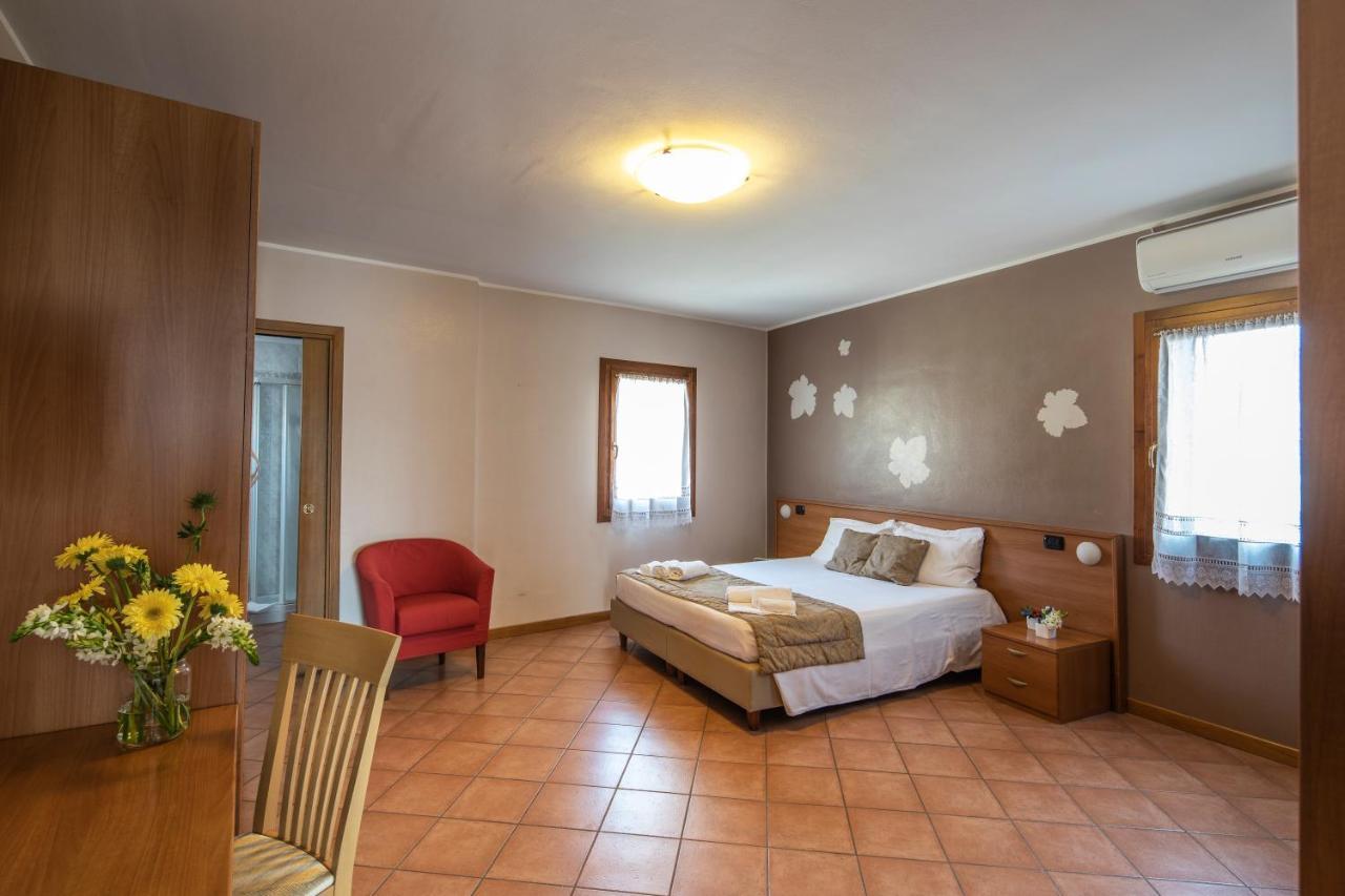 Locanda Ai Archi Di Andreola Monica Farra di Soligo Bagian luar foto